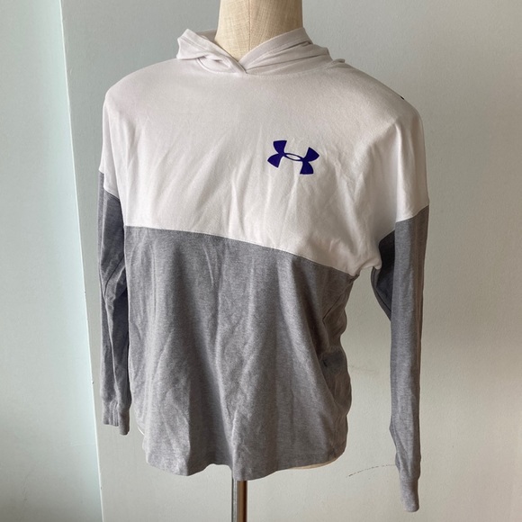 Under Armour Other - Under Armour youth long sleeve shirt with hood